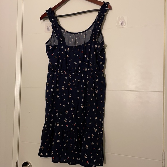 Banana Republic Dress - Picture 2 of 3